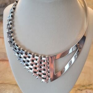 Modern Sterling Silver Statement Necklace with Graduated Design